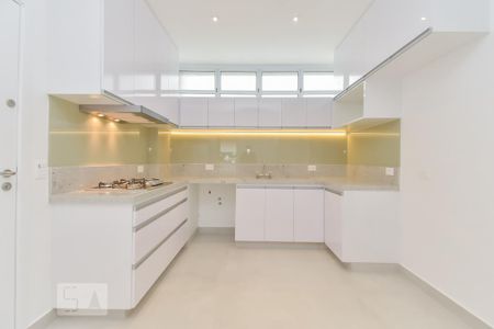 Apartamento para alugar com 170m², 3 quartos e 1 vaga Apartamento para alugar com 170m², 3 quartos e 1 vagaCozinha