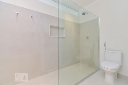 Apartamento para alugar com 170m², 3 quartos e 1 vaga Apartamento para alugar com 170m², 3 quartos e 1 vagaBanheiro do Quarto 3