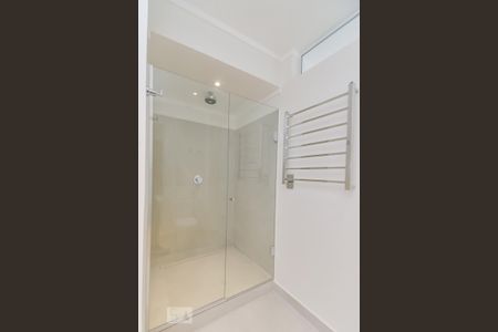 Apartamento para alugar com 170m², 3 quartos e 1 vaga Apartamento para alugar com 170m², 3 quartos e 1 vagaBanheiro