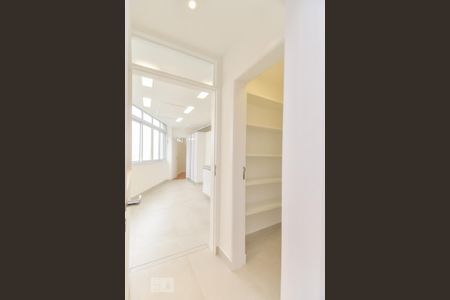 Apartamento para alugar com 170m², 3 quartos e 1 vaga Apartamento para alugar com 170m², 3 quartos e 1 vagaDespensa