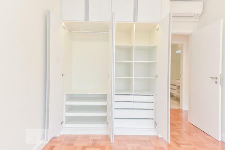 Apartamento para alugar com 170m², 3 quartos e 1 vaga Apartamento para alugar com 170m², 3 quartos e 1 vagaQuarto 1