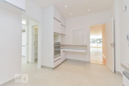 Apartamento para alugar com 170m², 3 quartos e 1 vaga Apartamento para alugar com 170m², 3 quartos e 1 vagaCozinha