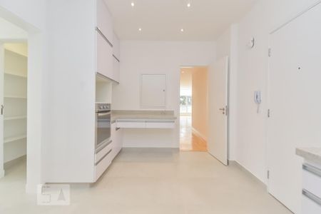 Apartamento para alugar com 170m², 3 quartos e 1 vaga Apartamento para alugar com 170m², 3 quartos e 1 vagaCozinha
