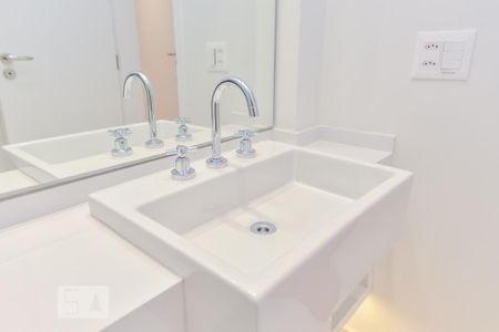 Apartamento para alugar com 170m², 3 quartos e 1 vaga Apartamento para alugar com 170m², 3 quartos e 1 vagaBanheiro