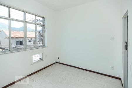 Quarto de apartamento à venda com 1 quarto, 55m² em Abolição, Rio de Janeiro
