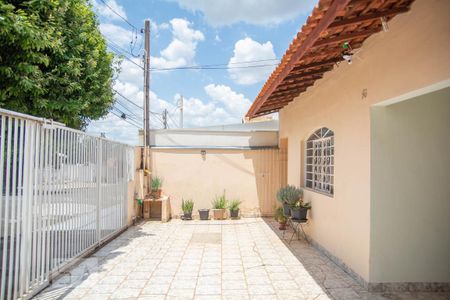 Casa à venda com 300m², 7 quartos e 4 vagas Casa à venda com 300m², 7 quartos e 4 vagasGaragem