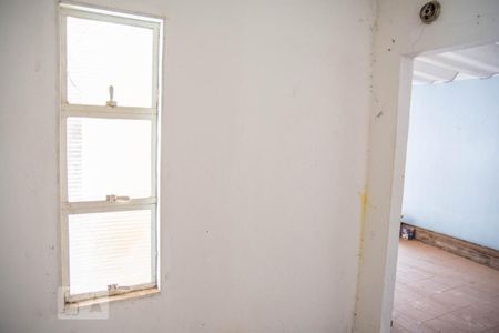 Casa à venda com 300m², 7 quartos e 4 vagas Casa à venda com 300m², 7 quartos e 4 vagasQuarto Casa Fundos