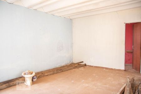 Casa à venda com 300m², 7 quartos e 4 vagas Casa à venda com 300m², 7 quartos e 4 vagasSala Casa Fundos