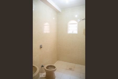 Casa à venda com 300m², 7 quartos e 4 vagas Casa à venda com 300m², 7 quartos e 4 vagasBanheiro Corredor