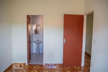 Casa à venda com 300m², 7 quartos e 4 vagas Casa à venda com 300m², 7 quartos e 4 vagasQuarto 2