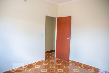 Casa à venda com 300m², 7 quartos e 4 vagas Casa à venda com 300m², 7 quartos e 4 vagasQuarto 2