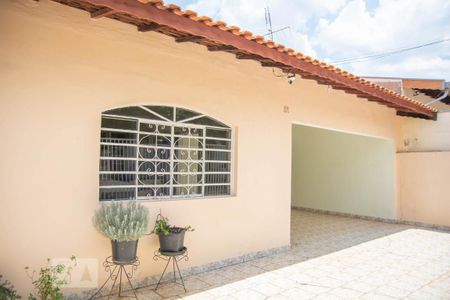 Casa à venda com 300m², 7 quartos e 4 vagas Casa à venda com 300m², 7 quartos e 4 vagasGaragem