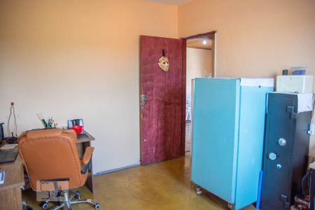 Casa à venda com 300m², 7 quartos e 4 vagas Casa à venda com 300m², 7 quartos e 4 vagasQuarto 2 Casa Superior