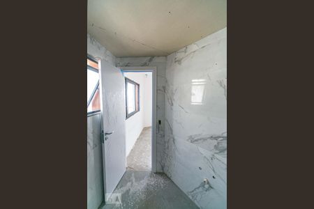 Banheiro de apartamento à venda com 1 quarto, 40m² em Petrópolis, Porto Alegre