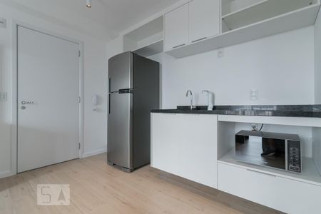 Cozinha de kitnet/studio para alugar com 1 quarto, 35m² em Mirandópolis, São Paulo