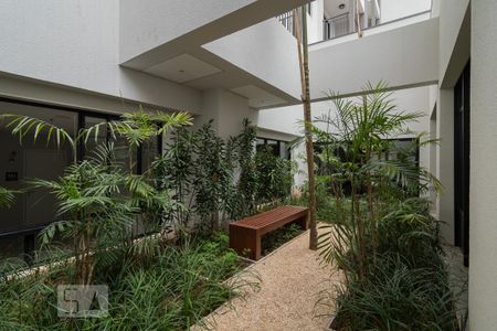 Studio para alugar com 35m², 1 quarto e 1 vaga Studio para alugar com 35m², 1 quarto e 1 vagaPiscina