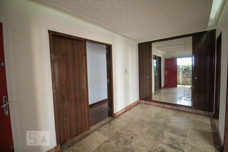 Entrada de casa para alugar com 3 quartos, 350m² em Santana, São Paulo