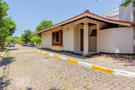 Casa de condomínio à venda com 300m², 3 quartos e 3 vagas Casa de condomínio à venda com 300m², 3 quartos e 3 vagasÁrea comum - Salão de festas