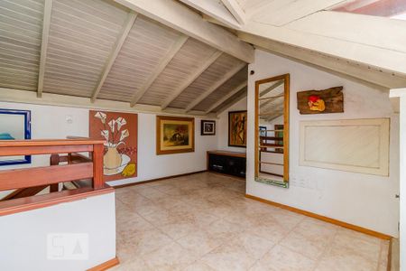 Casa de condomínio à venda com 300m², 3 quartos e 3 vagas Casa de condomínio à venda com 300m², 3 quartos e 3 vagasSala 2