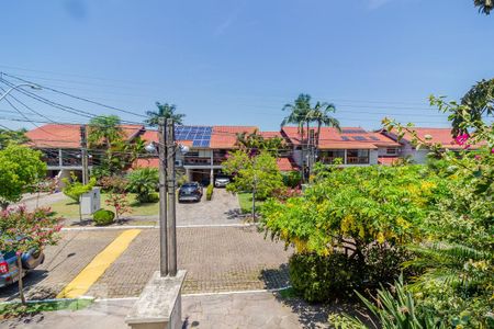 Casa de condomínio à venda com 300m², 3 quartos e 3 vagas Casa de condomínio à venda com 300m², 3 quartos e 3 vagasVista