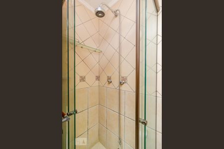 Casa de condomínio à venda com 300m², 3 quartos e 3 vagas Casa de condomínio à venda com 300m², 3 quartos e 3 vagasSuíte