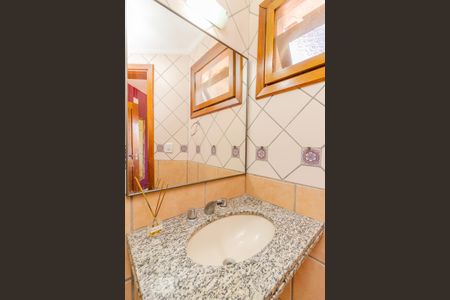 Casa de condomínio à venda com 300m², 3 quartos e 3 vagas Casa de condomínio à venda com 300m², 3 quartos e 3 vagasSuíte