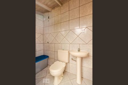 Casa de condomínio à venda com 300m², 3 quartos e 3 vagas Casa de condomínio à venda com 300m², 3 quartos e 3 vagasBanheiro 2