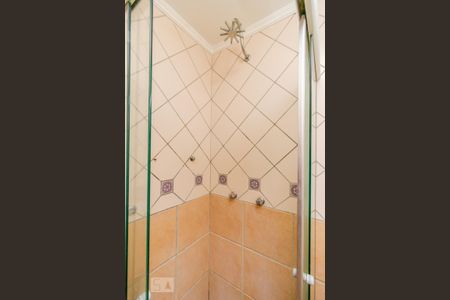 Casa de condomínio à venda com 300m², 3 quartos e 3 vagas Casa de condomínio à venda com 300m², 3 quartos e 3 vagasSuíte