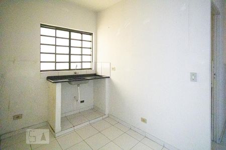Cozinha de apartamento para alugar com 1 quarto, 30m² em Vila Silva Ribeiro, Carapicuíba