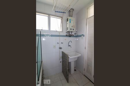 Apartamento à venda com 75m², 2 quartos e 1 vagaBanheiro Social / Área de Serviço