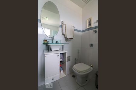 Apartamento à venda com 75m², 2 quartos e 1 vagaBanheiro Social / Área de Serviço