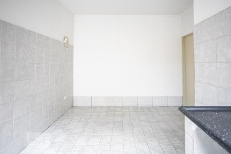 Banheiro de casa para alugar com 1 quarto, 30m² em Vila Silva Ribeiro, Carapicuíba