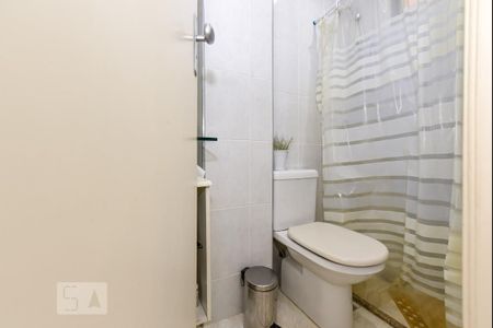 Apartamento à venda com 70m², 2 quartos e sem vagaBanheiro de Serviço