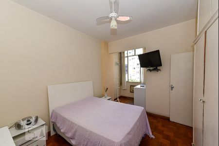 Quarto 1 de apartamento à venda com 2 quartos, 70m² em Copacabana, Rio de Janeiro