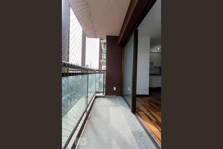 Varanda de apartamento à venda com 2 quartos, 55m² em Sumaré, São Paulo
