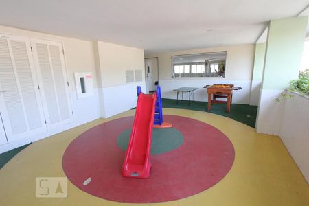 Apartamento à venda com 92m², 3 quartos e 1 vaga Apartamento à venda com 92m², 3 quartos e 1 vagaBrinquedos