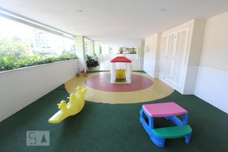 Apartamento à venda com 92m², 3 quartos e 1 vaga Apartamento à venda com 92m², 3 quartos e 1 vagaBrinquedos