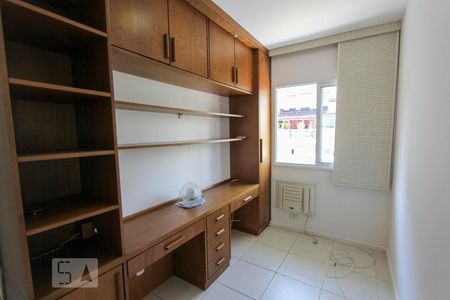 Apartamento à venda com 92m², 3 quartos e 1 vaga Apartamento à venda com 92m², 3 quartos e 1 vagaQuarto ( quarto 2 )