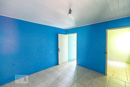 Sala de casa para alugar com 2 quartos, 80m² em Campo Novo, Porto Alegre
