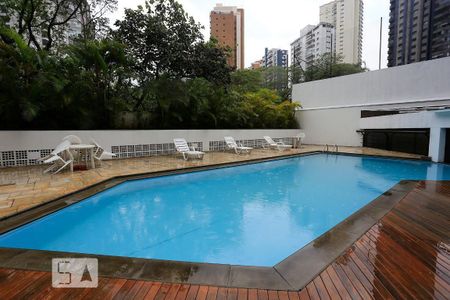 Apartamento à venda com 236m², 4 quartos e 4 vagasÁrea comum - Piscina