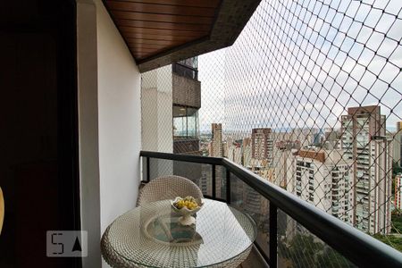 Apartamento à venda com 236m², 4 quartos e 4 vagas Apartamento à venda com 236m², 4 quartos e 4 vagasVaranda da Suíte 1