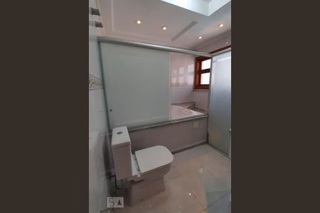 Casa à venda com 460m², 4 quartos e 6 vagasBanheiro Suite Master