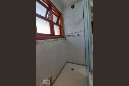 Casa à venda com 460m², 4 quartos e 6 vagasBanheiro Suite Master