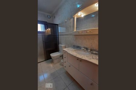 Casa à venda com 460m², 4 quartos e 6 vagasBanheiro Suite 3