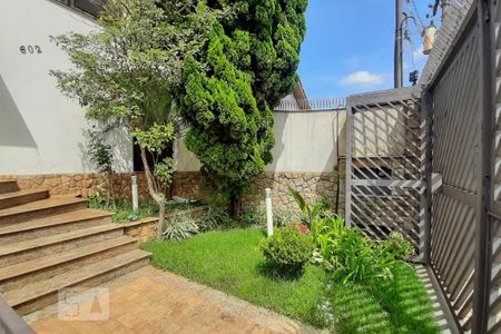 Casa à venda com 460m², 4 quartos e 6 vagasArea Verde