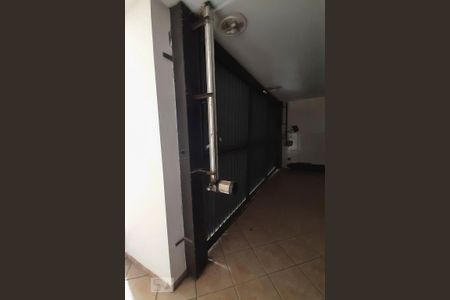 Casa à venda com 460m², 4 quartos e 6 vagasPortao Automatico 1