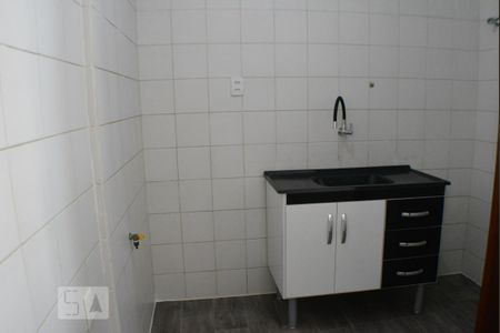 Cozinha de apartamento para alugar com 1 quarto, 51m² em Parque Bela Vista, Salvador