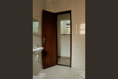 Casa para alugar com 55m², 2 quartos e sem vagaBanheiro