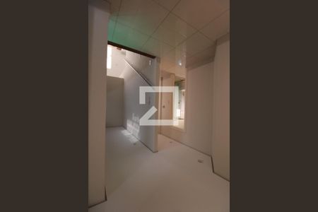 Casa à venda com 240m², 3 quartos e 4 vagasCorredor