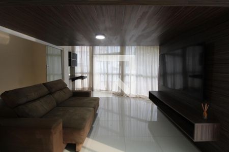 Sala de TV de casa à venda com 3 quartos, 240m² em Parque das Universidades, Campinas